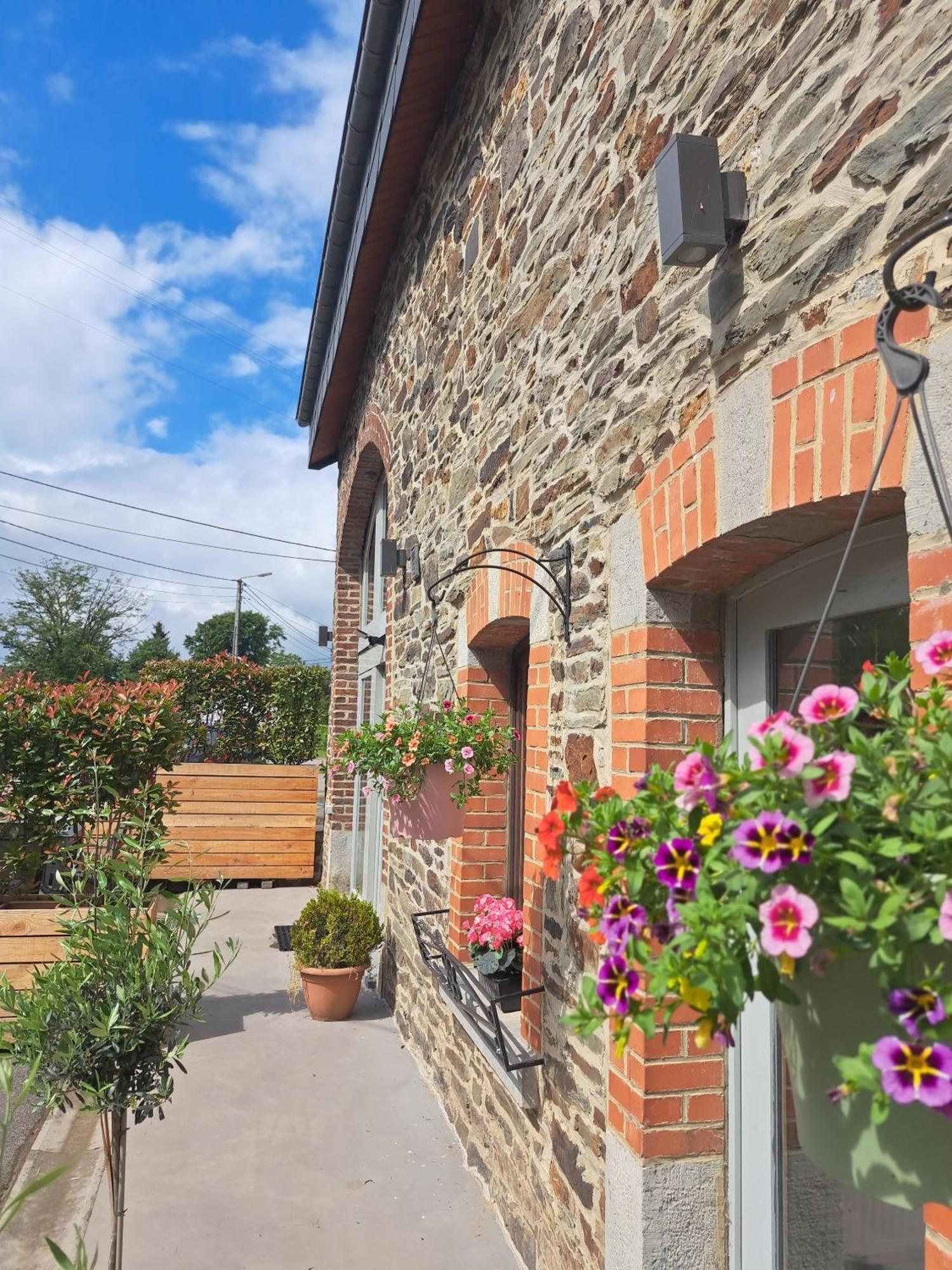 Hotel Sous La Charpente La-Roche-en-Ardenne Esterno foto